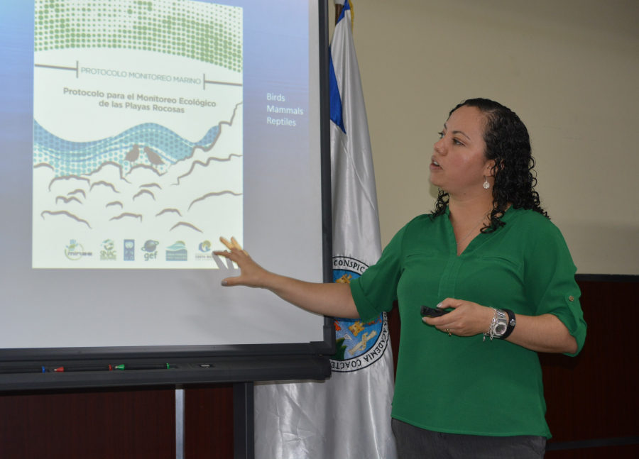 “Más importante que declarar nuevas áreas protegidas es garantizar las que ya están”:  Karol Ulate, Bióloga Marina, docente e investigadora costarricense